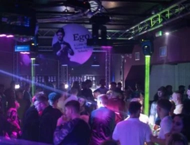 Club: Αναζητεί την ιδιοκτήτρια ενός εσωρούχου! (φωτό)